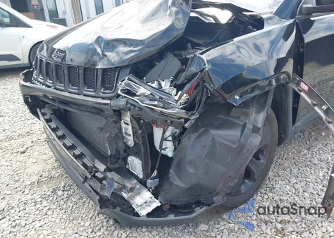 2021 Jeep Compass Altitude Fwd из США, поврежденный, VIN 3C4NJCBB3MT567718